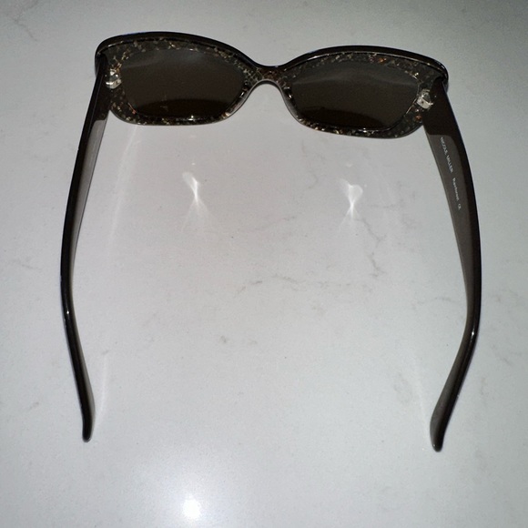 Nicole Miller Brown/Golden Python Sunglasses Medium face, Wayfarer, cat eye - Picture 6 of 6